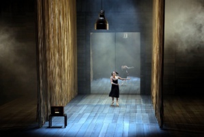 Estelle Poscio © Laurencine Lot. Estelle Poscio © Laurencine Lot.