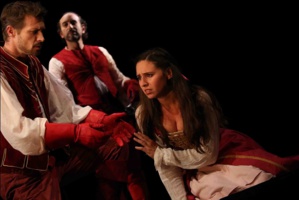 Un esprit de troupe avérée et la passion de l'alexandrin
