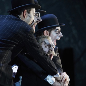 © Comédie-Française/Christophe Raynaud de Lage. © Comédie-Française/Christophe Raynaud de Lage.