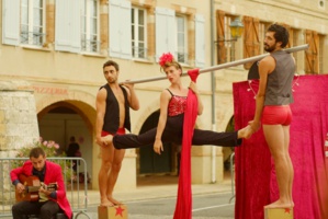 "Cabaret de poche" © DR. "Cabaret de poche" © DR.