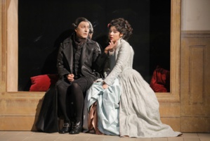 © Bernard Richebé. © Bernard Richebé.