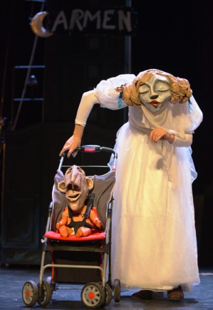 "Une Carmen en Turakie" © Romain Étienne. "Une Carmen en Turakie" © Romain Étienne.