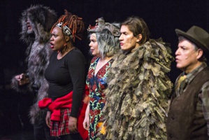 "Au bois" de Claudine Galea, musique d'Alexandros Markeas © Jean-Louis Fernandez. "Au bois" de Claudine Galea, musique d'Alexandros Markeas © Jean-Louis Fernandez.