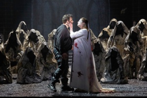 © Pierre Grosbois. © Pierre Grosbois.