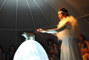 © Catie Chapelier. © Catie Chapelier.