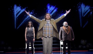 •Avignon Off 2018• Une forme de miroir contemporain avec ses diaboliques bobards… façon fake news •Avignon Off 2018• Une forme de miroir contemporain avec ses diaboliques bobards… façon fake news