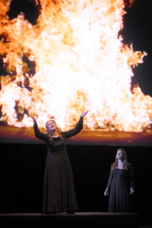 © Vincent Pontet/Opéra national de Paris. © Vincent Pontet/Opéra national de Paris.