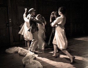 "La Cerisaie Variations Chantées", autant de petites musiques qui, dans le plaisir, élaborent une harmonie "La Cerisaie Variations Chantées", autant de petites musiques qui, dans le plaisir, élaborent une harmonie