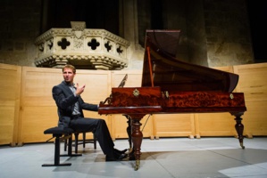 Edoardo Torbianelli, Piano Pleyel 1842 © DR. Edoardo Torbianelli, Piano Pleyel 1842 © DR.