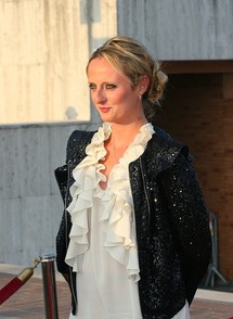 Aurore Auteuil © Gil Chauveau. Aurore Auteuil © Gil Chauveau.