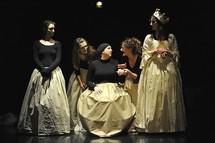 Les Reines © Duc. Les Reines © Duc.