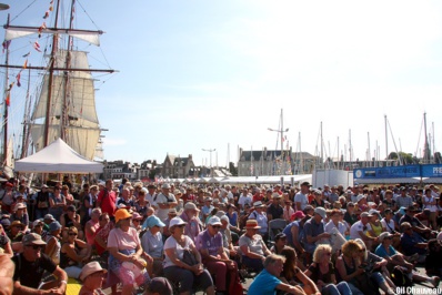 Le public devant la scène Pempoull © Gil Chauveau.