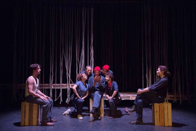 "Melone Blu", répétition au Théâtre © Cie La Poursuite du Bleu. "Melone Blu", répétition au Théâtre © Cie La Poursuite du Bleu.