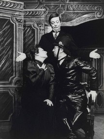 Photographie anonyme noir et blanc de "La Cantatrice chauve" © BnF, dpt des Arts du spectacle. Photographie anonyme noir et blanc de "La Cantatrice chauve" © BnF, dpt des Arts du spectacle.