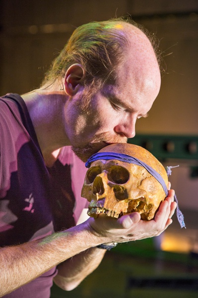 © Thomas Dhanens. © Thomas Dhanens.