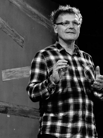 © Bruno Dewaele. © Bruno Dewaele.