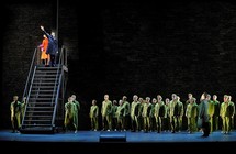 Pat Nixon (June Anderson), Nixon (Franco Pomponi), Chou En Lai (Kyung Chun Kim) © Marie-Noëlle Robert/Théâtre du Châtelet.