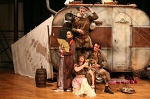 "Le blues de la Mancha", Cirque Hirsute © Cirque Hirsute. "Le blues de la Mancha", Cirque Hirsute © Cirque Hirsute.