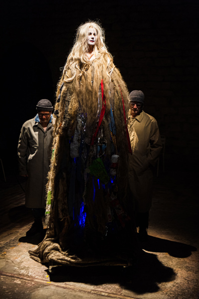 "Ploutos, L'Argent Dieu" Un théâtre civique et populaire servant le rire et la réflexion "Ploutos, L'Argent Dieu" Un théâtre civique et populaire servant le rire et la réflexion