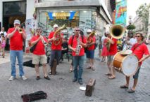 Le spectacle vivant dans la rue/Avignon Off 2011 © Gil Chauveau.