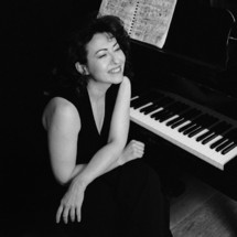  Vivre dans le feu ou les sept vies de la pianiste Lydia Jardon