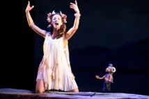 Éléonore Joncquez (Nymphe Brindosier) © Antonia Bozzi. Éléonore Joncquez (Nymphe Brindosier) © Antonia Bozzi.