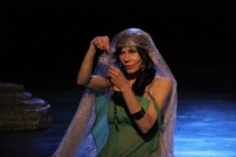 Marie Micla (Hélène) © Antonia Bozzi. Marie Micla (Hélène) © Antonia Bozzi.