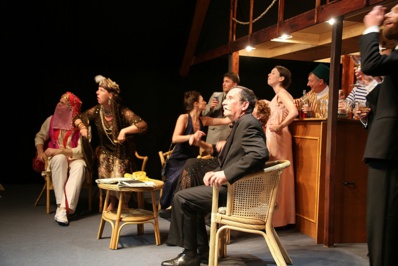 "Mort sur le Nil" d'après "Meurtre sur le Nil" d'Agatha Christie, spectacle créé en avril 2018 par l'ATPCSM, Bruxelles © ATPCSM. "Mort sur le Nil" d'après "Meurtre sur le Nil" d'Agatha Christie, spectacle créé en avril 2018 par l'ATPCSM, Bruxelles © ATPCSM.