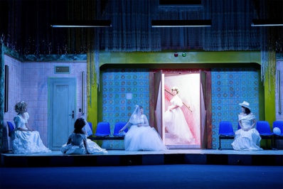 © Elizabeth Carecchio. © Elizabeth Carecchio.