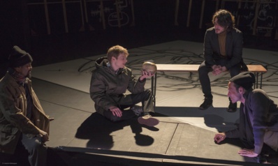 © Laurent Schneegans. © Laurent Schneegans.