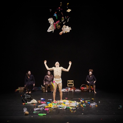 © Christophe Raynaud de Lage/Festival d'Avignon. © Christophe Raynaud de Lage/Festival d'Avignon.