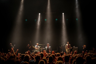 Dionysos, samedi 18 septembre 2021 sur la scène de la nouvelle salle de Château Rouge © Emmanuelle Nemoz.