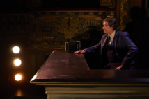 Jacques Tresse dans "Hughie" © Julien Piffaut. Jacques Tresse dans "Hughie" © Julien Piffaut.