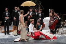 © Victor Tonneli/Artcomart. © Victor Tonneli/Artcomart.