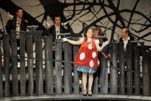 © Guy Vivien. © Guy Vivien.