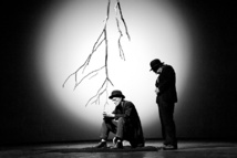 Le Godot de Noyelle et Coutris... Fusion burlesque de l'élégance du désespoir et de la poétique de la cruauté