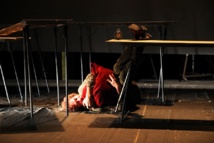"Debout couché" par les Ateliers du Spectacle (Paris) © DR. "Debout couché" par les Ateliers du Spectacle (Paris) © DR.
