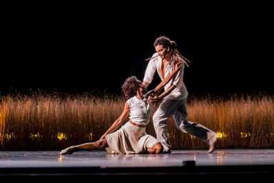 "Paysage, Soudain, la nuit" © Kike. "Paysage, Soudain, la nuit" © Kike.