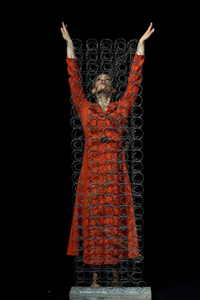 © Philippe Hanula. © Philippe Hanula.