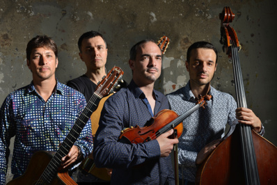 Minor Sing © E. Soudan. Minor Sing © E. Soudan.