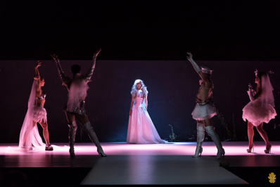 © Roberta Verzella. © Roberta Verzella.