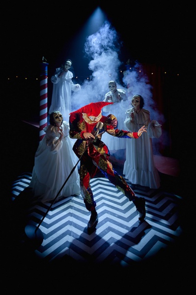 © Valentin Perrin. © Valentin Perrin.