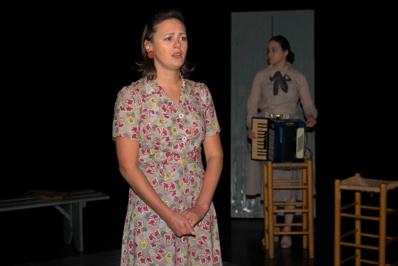 © Loic Bonnet/Ouest-France - Pour Cie du Saut de l'Ange. © Loic Bonnet/Ouest-France - Pour Cie du Saut de l'Ange.