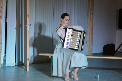 © Loic Bonnet/Ouest-France - Pour Cie du Saut de l'Ange. © Loic Bonnet/Ouest-France - Pour Cie du Saut de l'Ange.