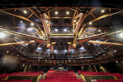Théâtre du Rond-Point, Salle Renaud-Barrault © Christophe Raynaud de Lage. Théâtre du Rond-Point, Salle Renaud-Barrault © Christophe Raynaud de Lage.