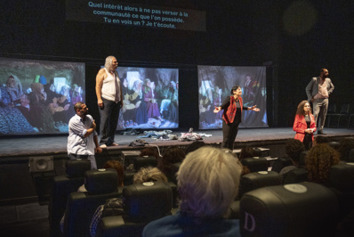 "Une assemblée de femmes" © Alice Sidoli. "Une assemblée de femmes" © Alice Sidoli.
