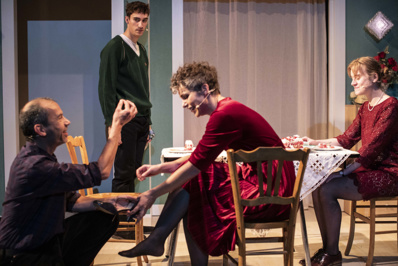 © Jean-Louis Fernandez. © Jean-Louis Fernandez.