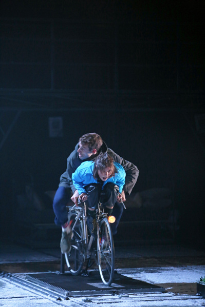 © Xavier Cantat. © Xavier Cantat.