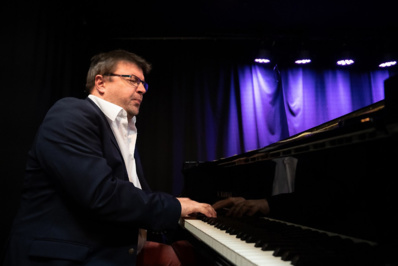 Julien Joubert © Olivier Carton. Julien Joubert © Olivier Carton.