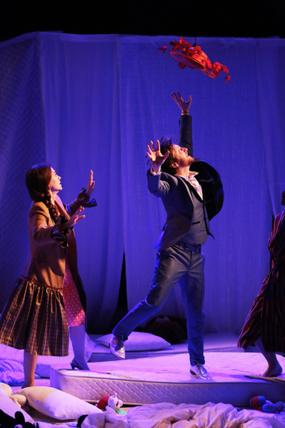 © Philippe Hanula. © Philippe Hanula.